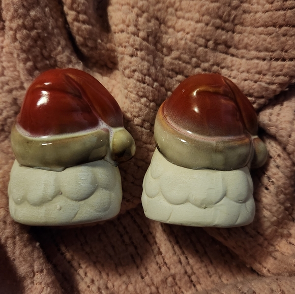 Vintage Santa Salt and Pepper Shakers - Picture 2 of 5